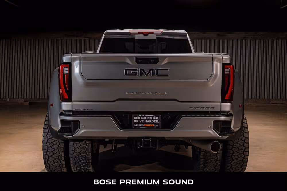 2026 GMC Sierra 3500HD Denali Reserve Crew Cab Image 8