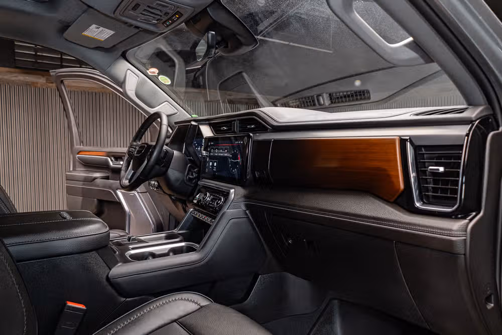 2026 GMC Sierra 3500HD Denali Reserve Crew Cab Image 16