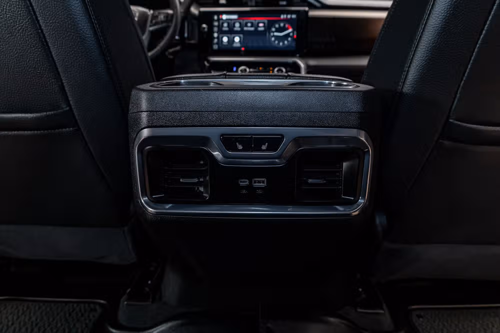 2026 GMC Sierra 3500HD Denali Reserve Crew Cab Image 24