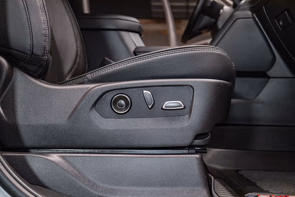 2026 GMC Sierra 3500HD Denali Reserve Crew Cab Image 28