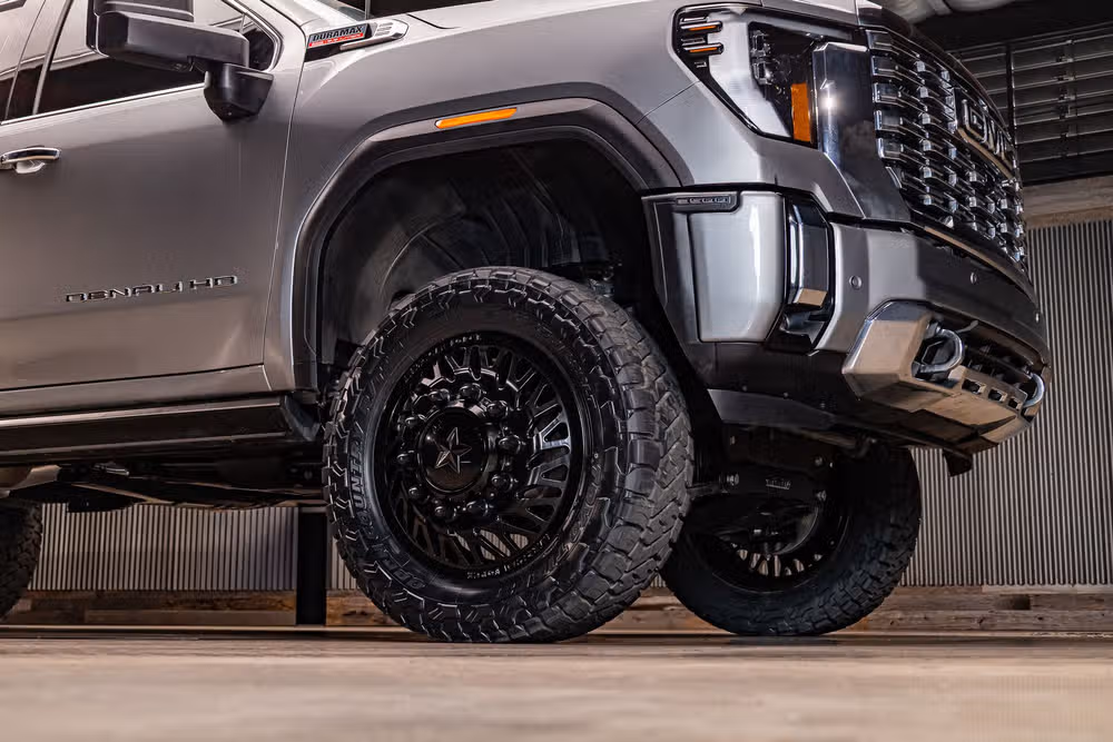 2026 GMC Sierra 3500HD Denali Reserve Crew Cab Image 12