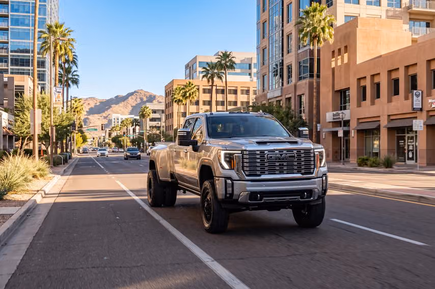 2026 GMC Sierra 3500HD Denali Crew Cab Image 34