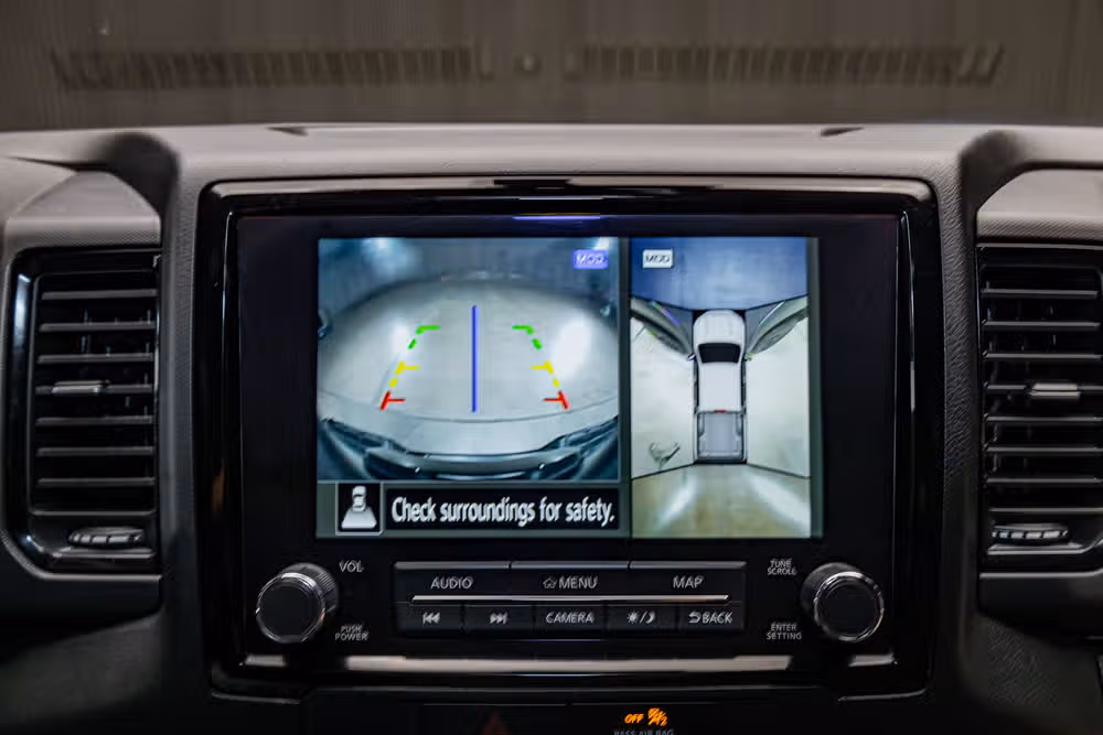 2022 Nissan Frontier PRO-4X Crew Cab Image 19