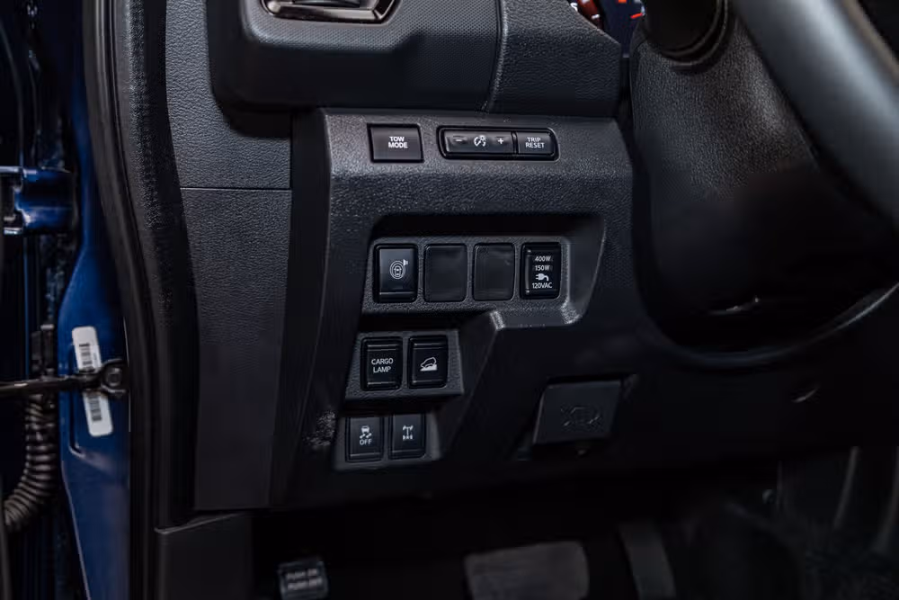 2022 Nissan Frontier PRO-4X Crew Cab Image 16