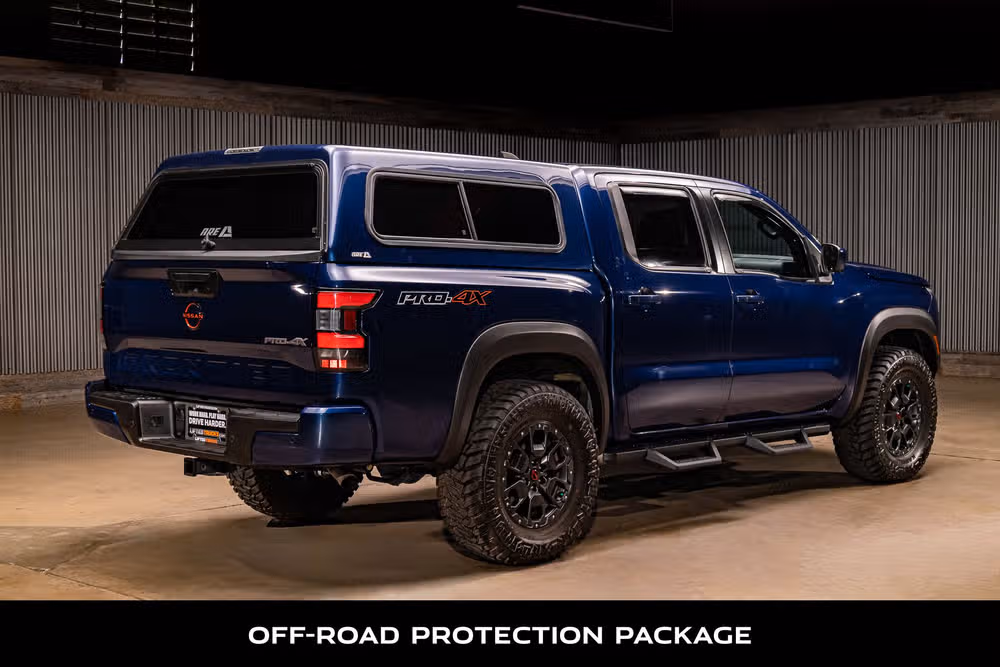2022 Nissan Frontier PRO-4X Crew Cab Image 9