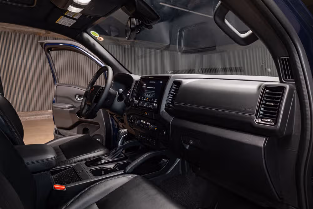 2022 Nissan Frontier PRO-4X Crew Cab Image 15