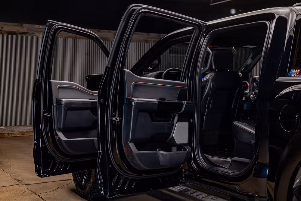 2026 Ford F-150 Raptor SuperCrew Image 29