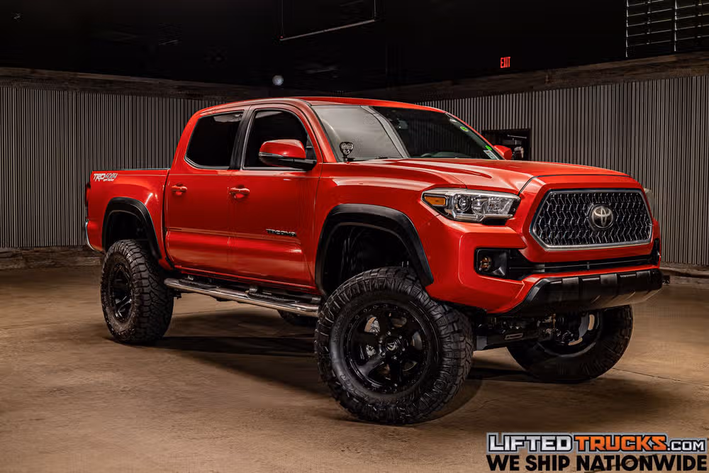 2018 Toyota Tacoma TRD Off-Road Double Cab Image 1
