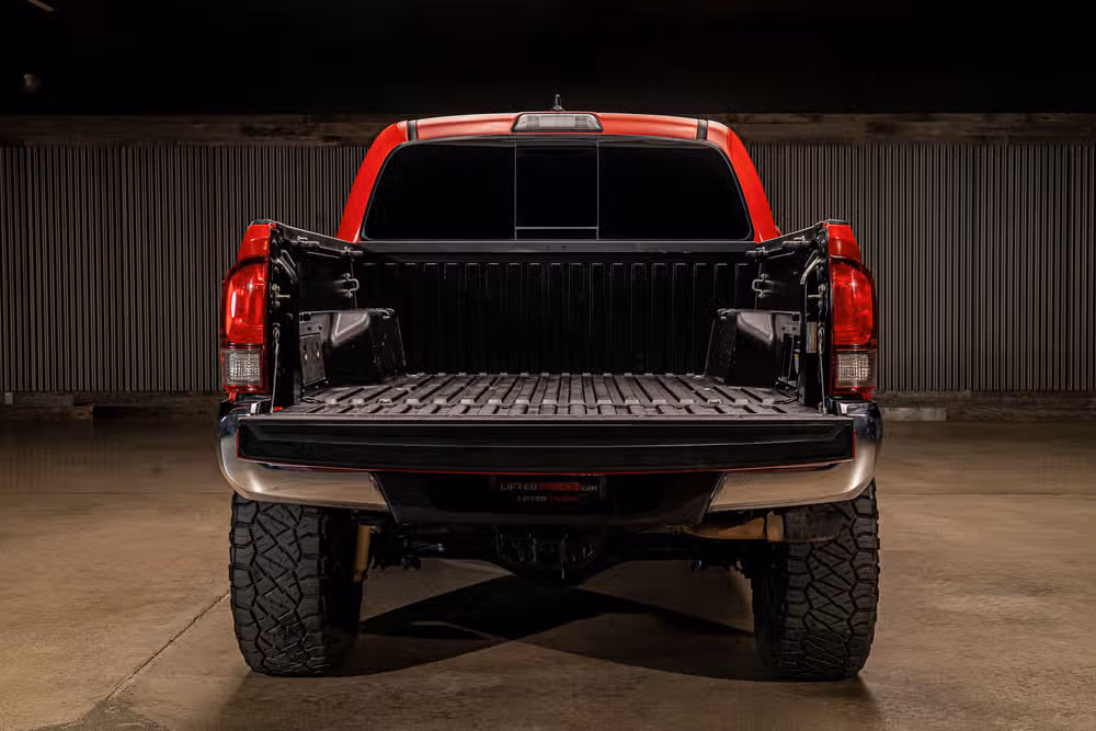 2018 Toyota Tacoma TRD Off-Road Double Cab Image 8