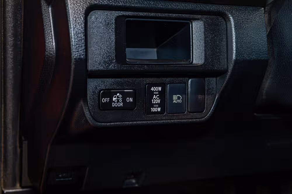 2018 Toyota Tacoma TRD Off-Road Double Cab Image 16