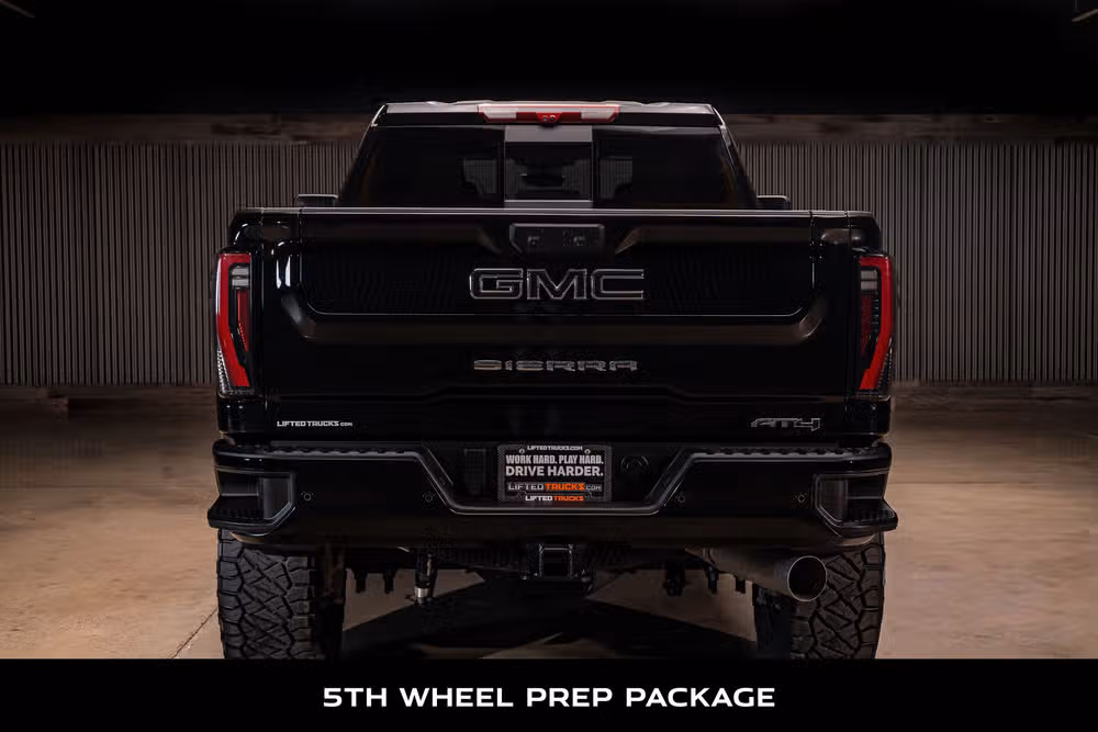 2026 GMC Sierra 2500HD AT4 Crew Cab Image 7