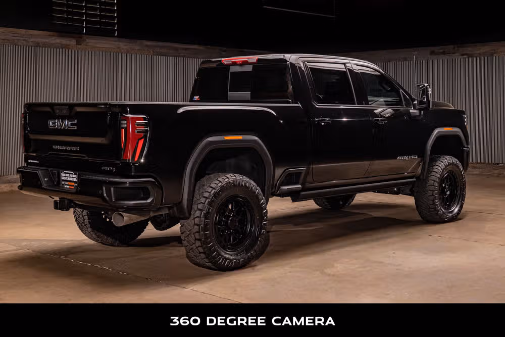 2026 GMC Sierra 2500HD AT4 Crew Cab Image 9