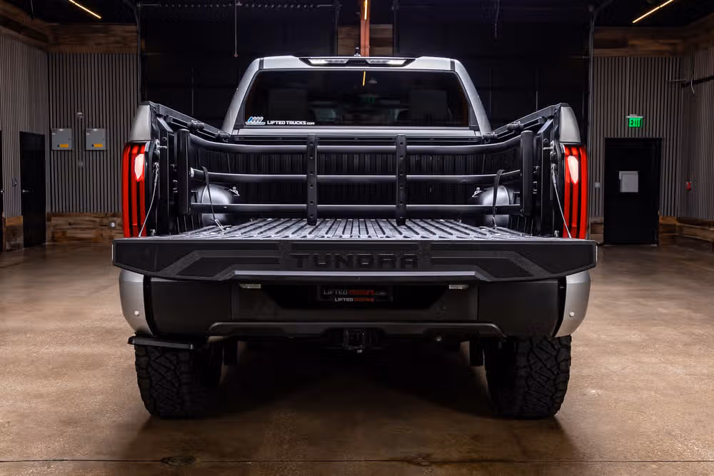 2023 Toyota Tundra SR5 CrewMax Image 9