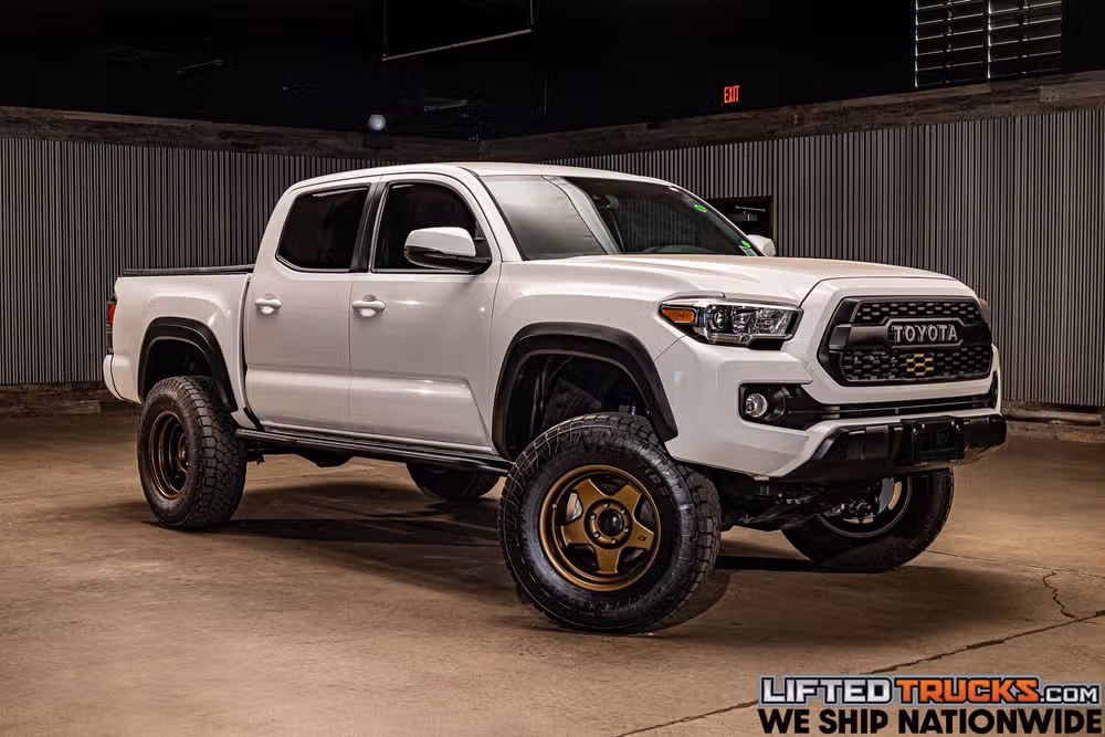 T33134 - 2021 Toyota Tacoma TRD Off-Road Double Cab