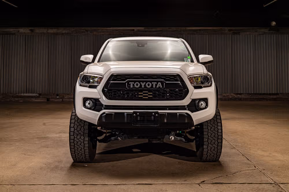 2021 Toyota Tacoma TRD Off-Road Double Cab Image 2