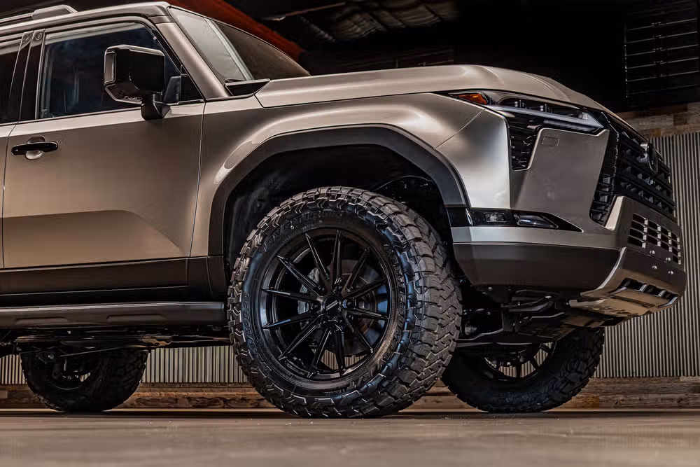 2025 Lexus GX 550 Overtrail+ Image 12
