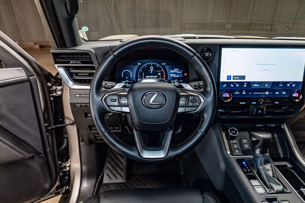 2025 Lexus GX 550 Overtrail+ Image 14