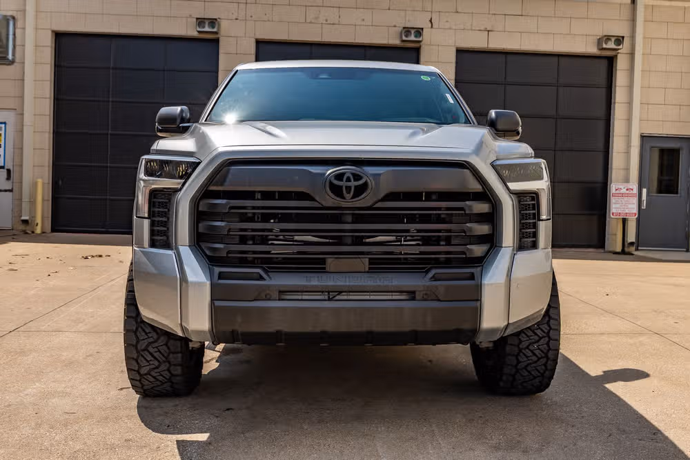 2026 Toyota Tundra SR5 CrewMax Image 2