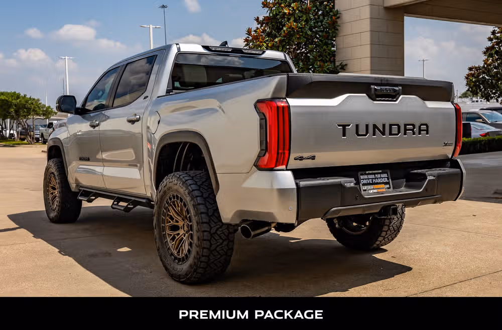 2026 Toyota Tundra SR5 CrewMax Image 6