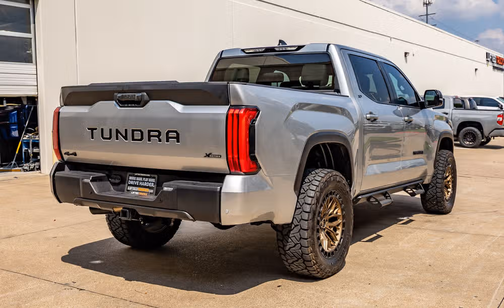 2026 Toyota Tundra SR5 CrewMax Image 9