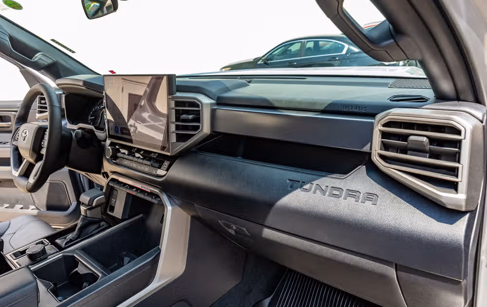 2026 Toyota Tundra SR5 CrewMax Image 17