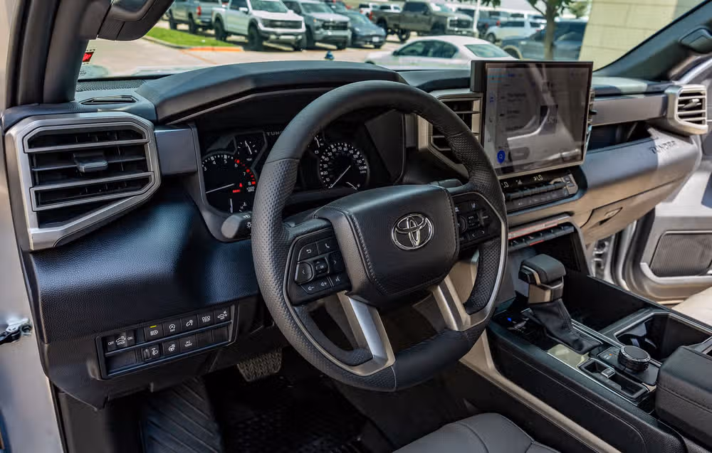 2026 Toyota Tundra SR5 CrewMax Image 16