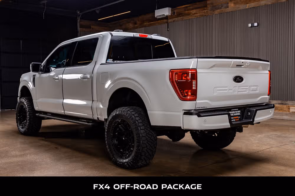 2023 Ford F-150 XLT SuperCrew Image 7