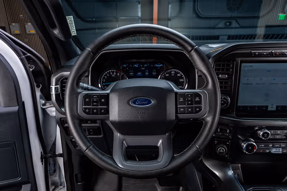 2023 Ford F-150 XLT SuperCrew Image 19
