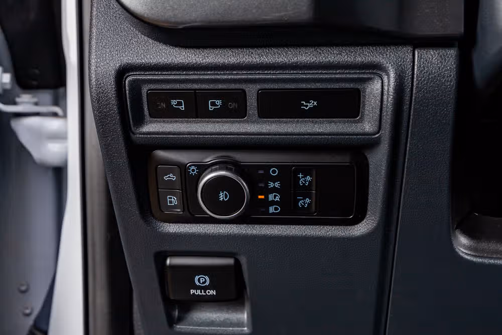 2023 Ford F-150 XLT SuperCrew Image 22