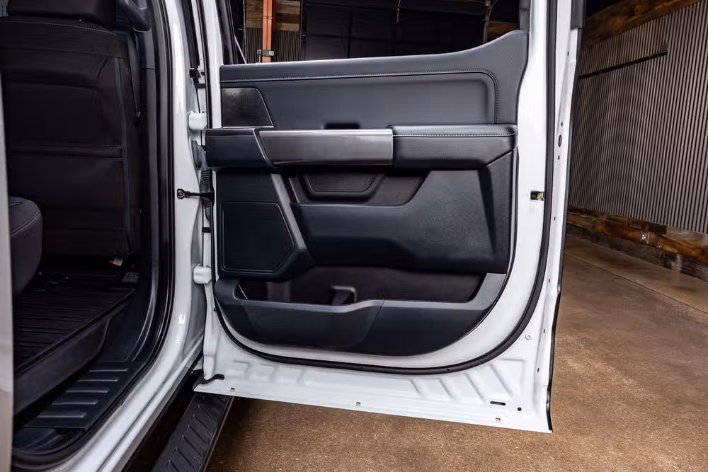 2023 Ford F-150 XLT SuperCrew Image 40