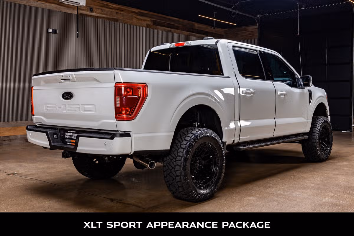 2023 Ford F-150 XLT SuperCrew