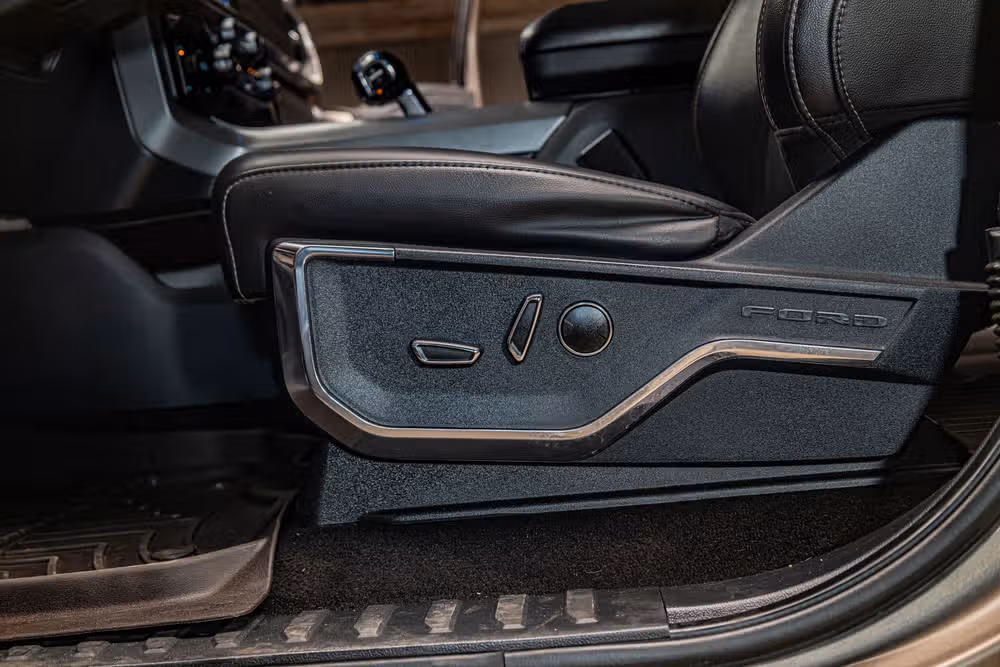 2021 Ford F-150 Lariat SuperCrew Image 25