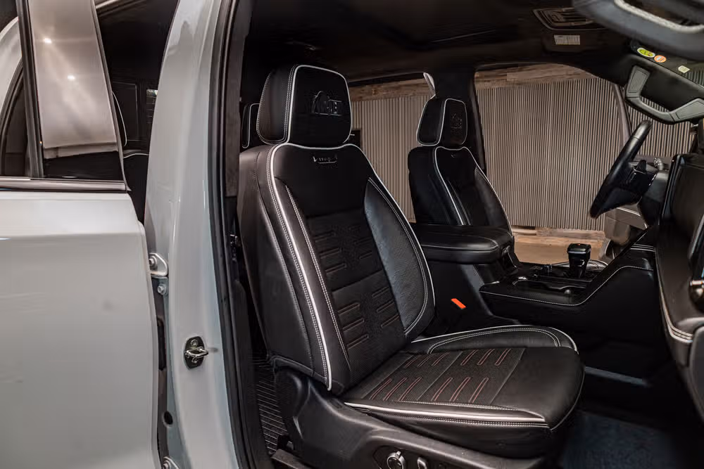 2023 GMC Sierra 1500 AT4X Crew Cab Image 28
