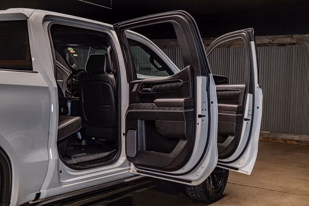 2023 GMC Sierra 1500 AT4X Crew Cab Image 31