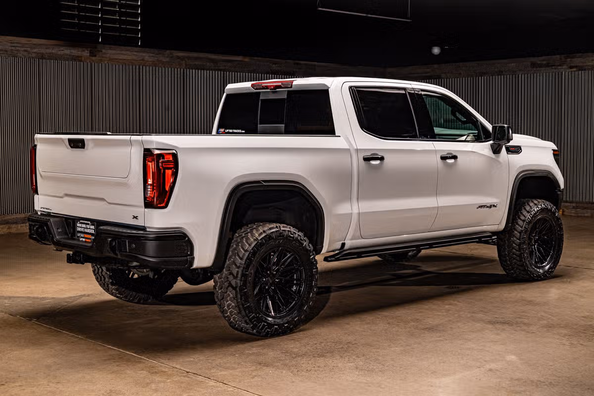 2023 GMC Sierra 1500 AT4X Crew Cab