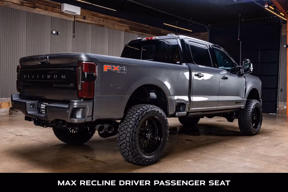 2026 Ford F-250 Super Duty Platinum Plus Crew Cab Image 10
