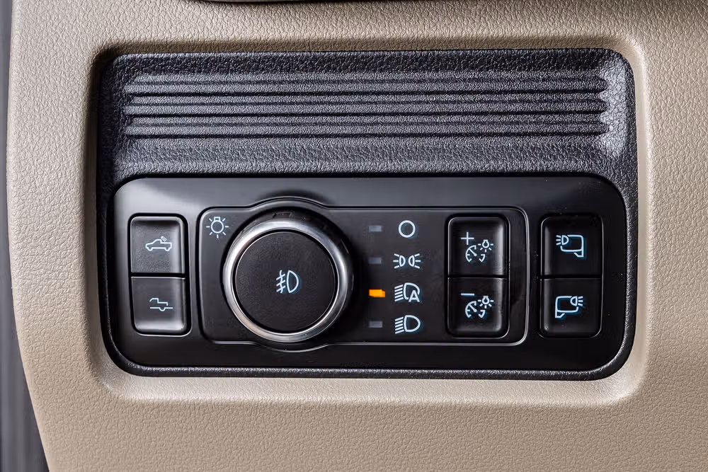 2026 Ford F-250 Super Duty Platinum Plus Crew Cab Image 22