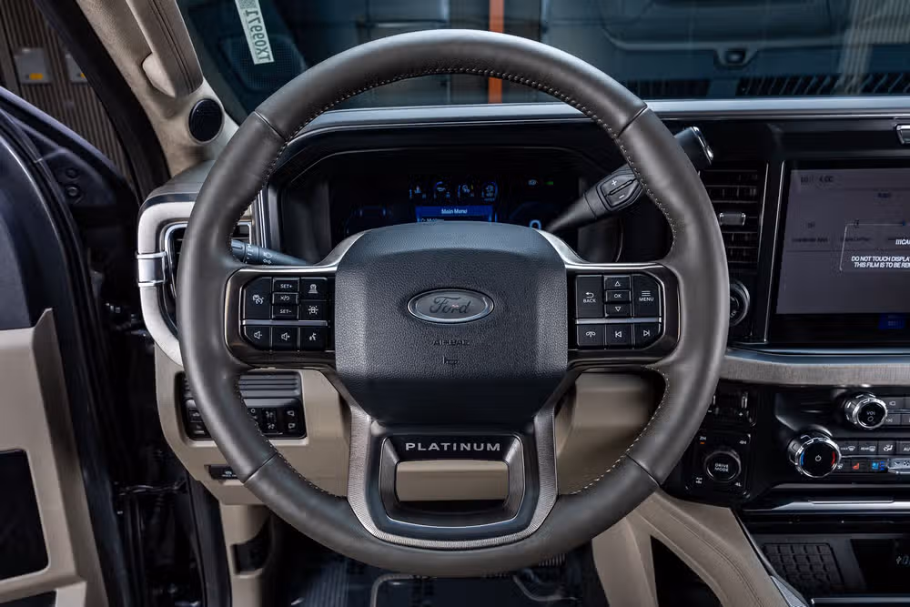 2026 Ford F-250 Super Duty Platinum Plus Crew Cab Image 19