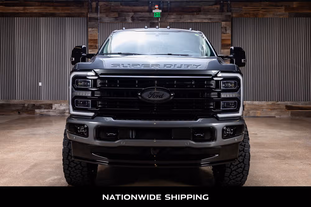 2026 Ford F-250 Super Duty Platinum Plus Crew Cab Image 4