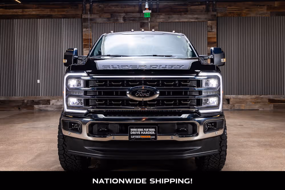 2026 Ford F-250 Super Duty King Ranch Crew Cab Image 4