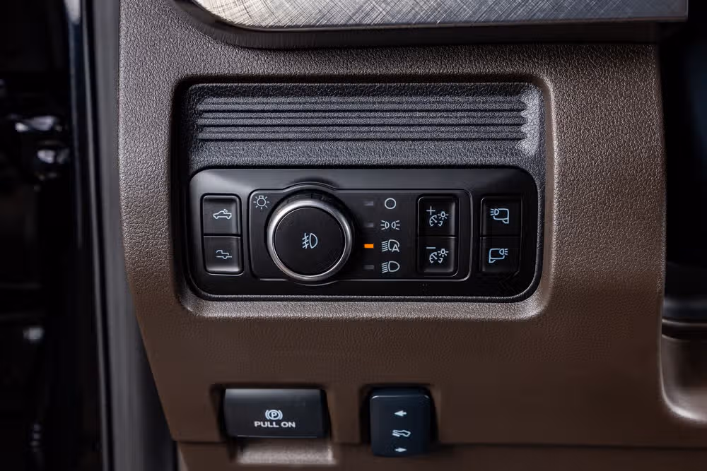 2026 Ford F-250 Super Duty King Ranch Crew Cab Image 22