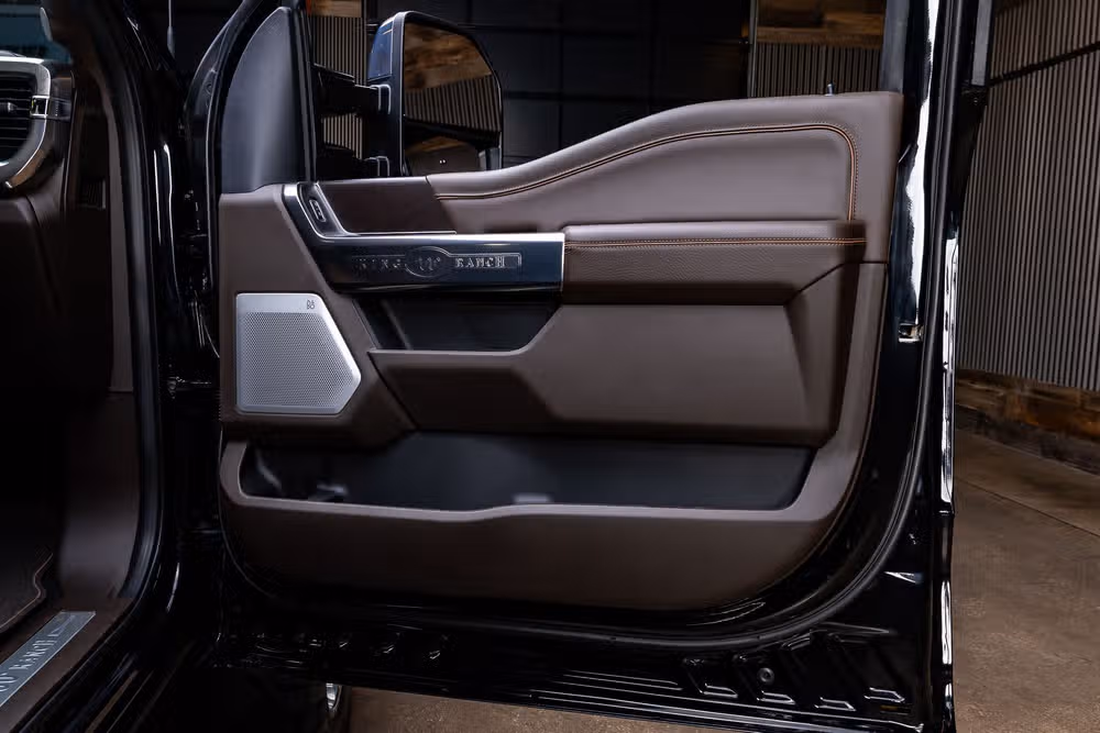 2026 Ford F-250 Super Duty King Ranch Crew Cab Image 39