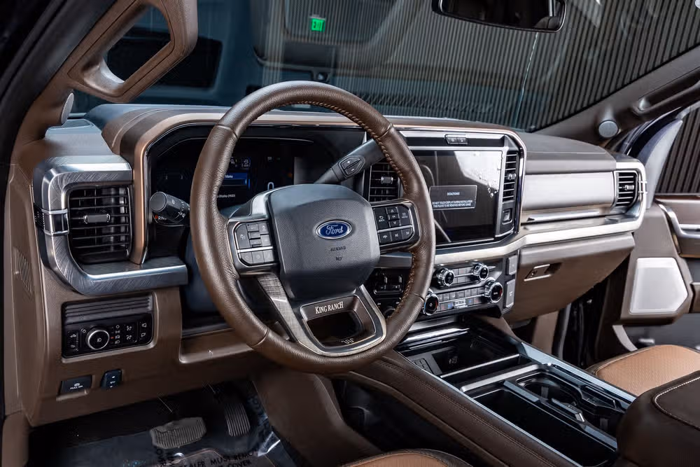 2026 Ford F-250 Super Duty King Ranch Crew Cab Image 17