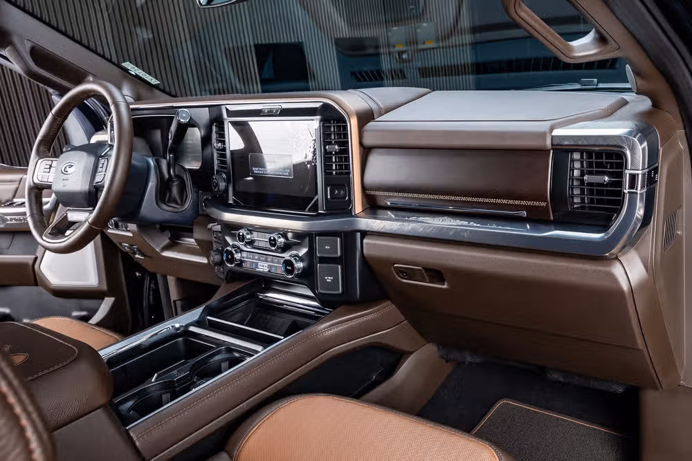 2026 Ford F-250 Super Duty King Ranch Crew Cab Image 18