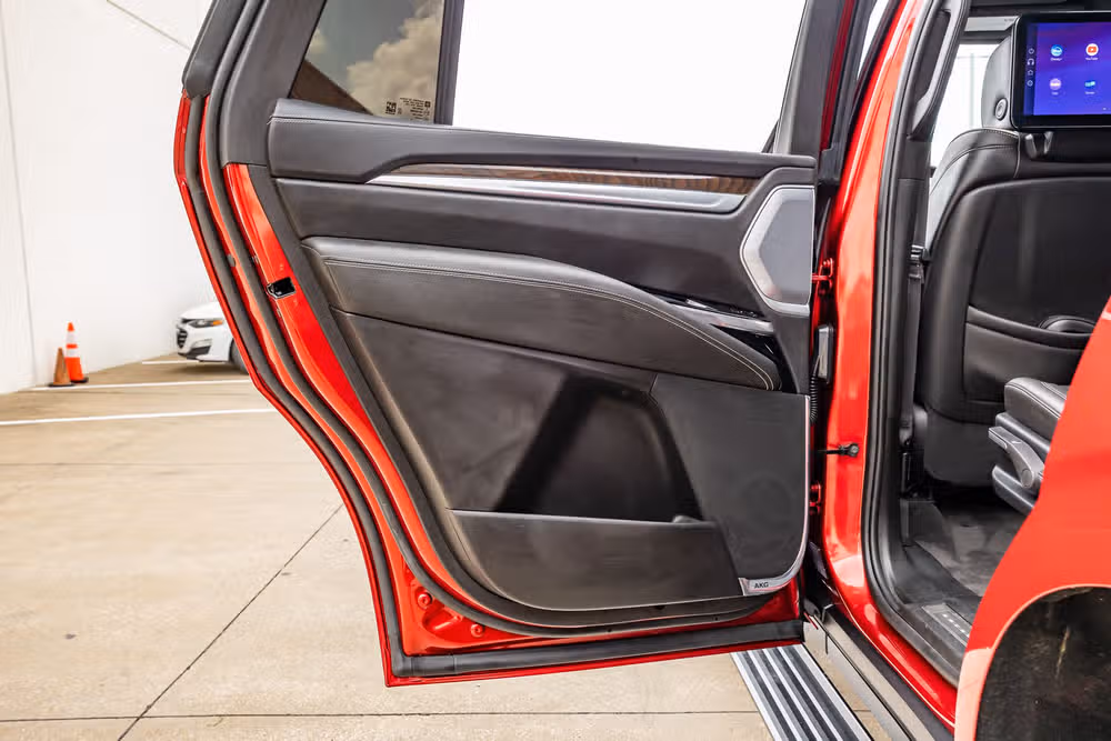 2025 Cadillac Escalade Sport Platinum Image 39