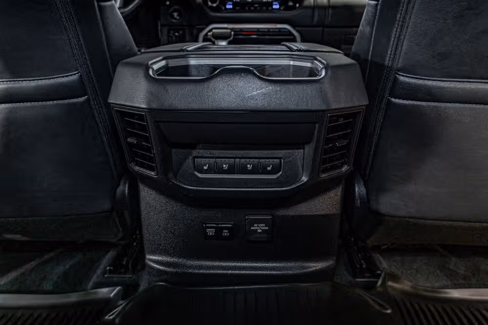 2025 Toyota Tundra Platinum HV CrewMax Image 23