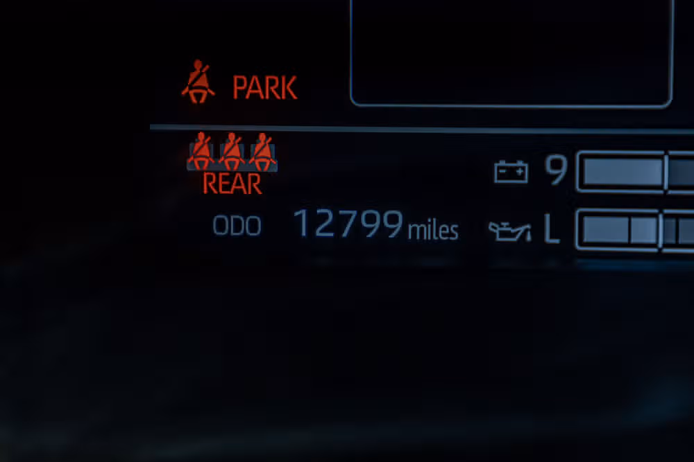 2025 Toyota Tundra Platinum HV CrewMax Image 17