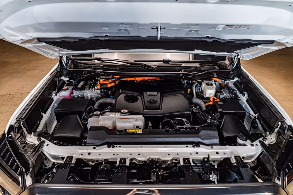 2025 Toyota Tundra Platinum HV CrewMax Image 31
