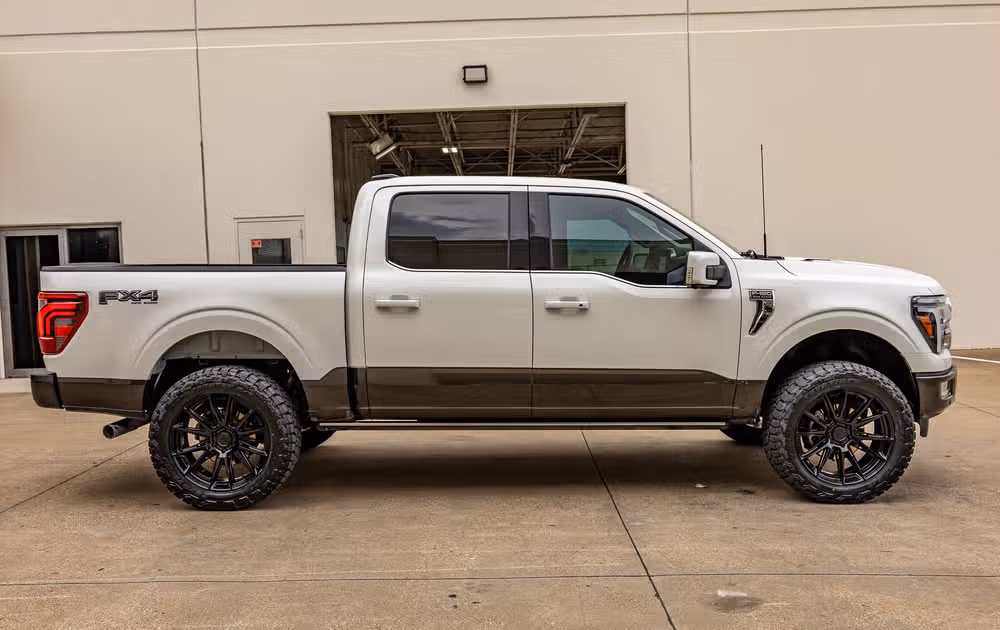 2024 Ford F-150 King Ranch SuperCrew Image 11