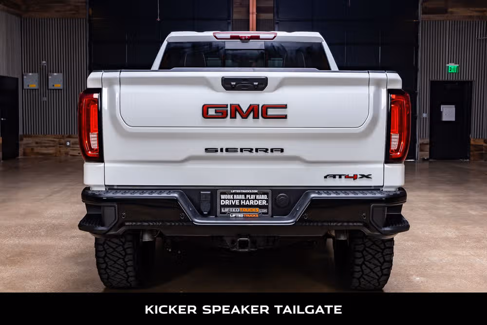 2025 GMC Sierra 1500 AT4X Crew Cab Image 8